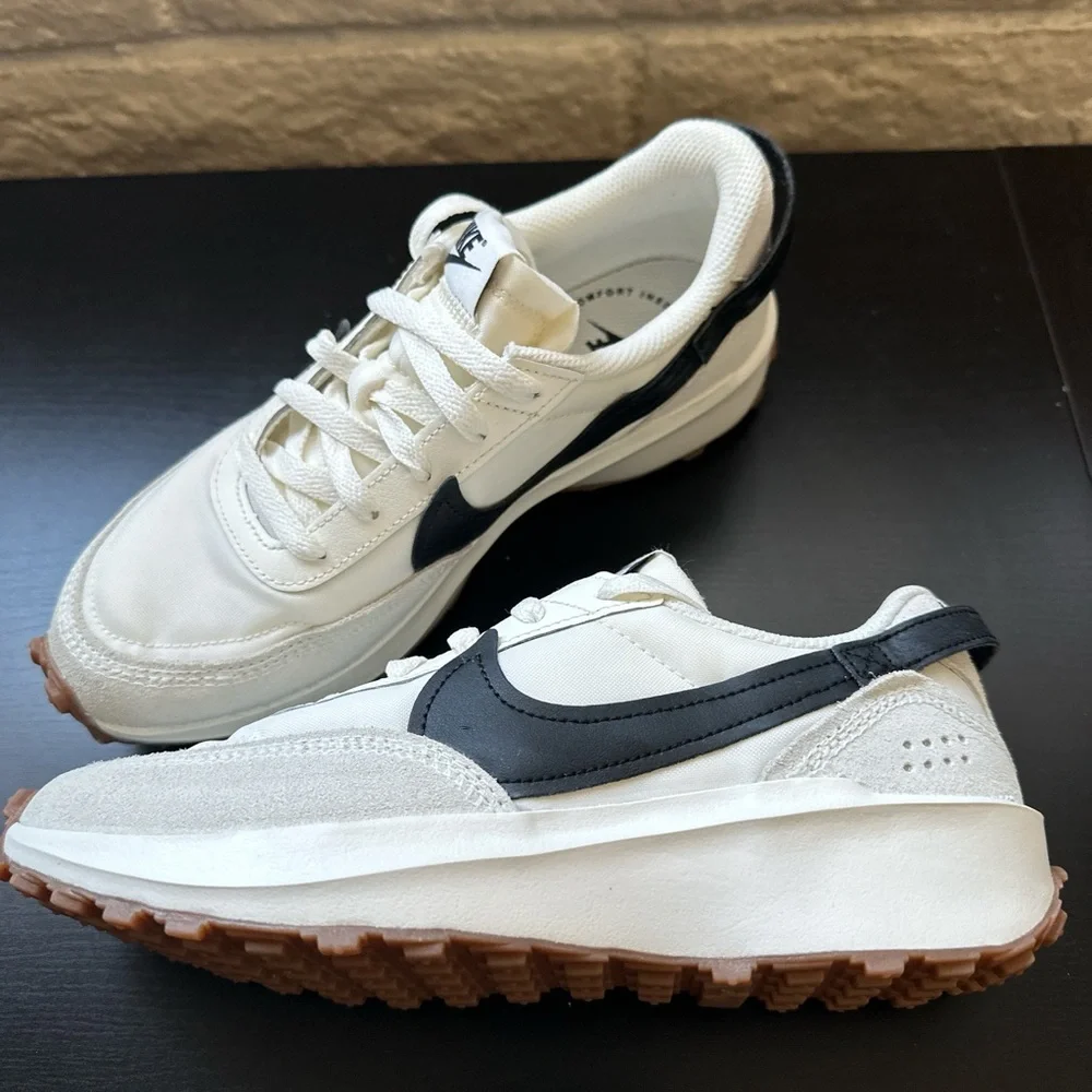 Nike Waffle Debut Women’s Shoes - Picture 1 of 5